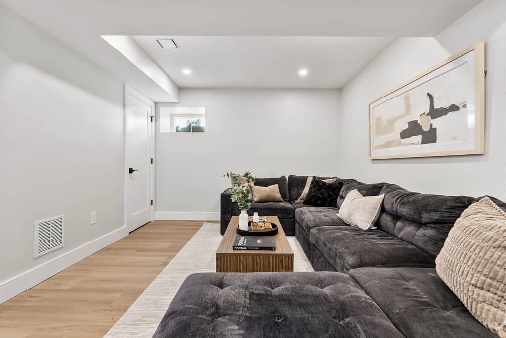 Condominium at 122 Woodruff Ave # 122, Medford MA 02155, photo 24 of 30