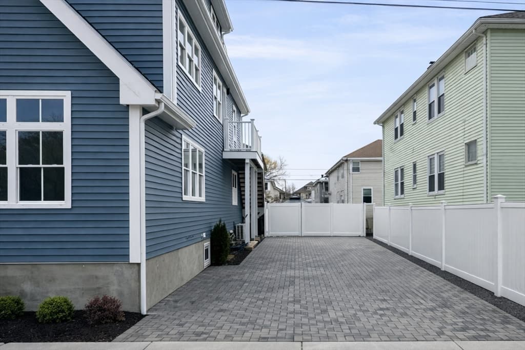 Condominium at 122 Woodruff Ave # 122, Medford MA 02155, photo 29 of 30