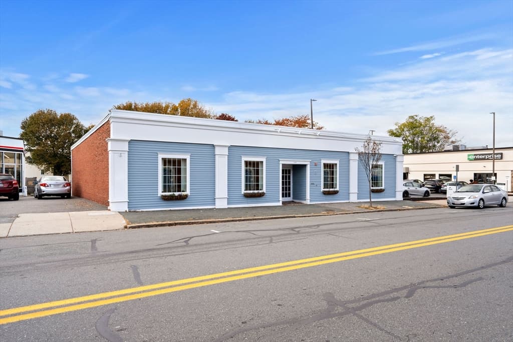 306 Cabot Street, Beverly MA 01915