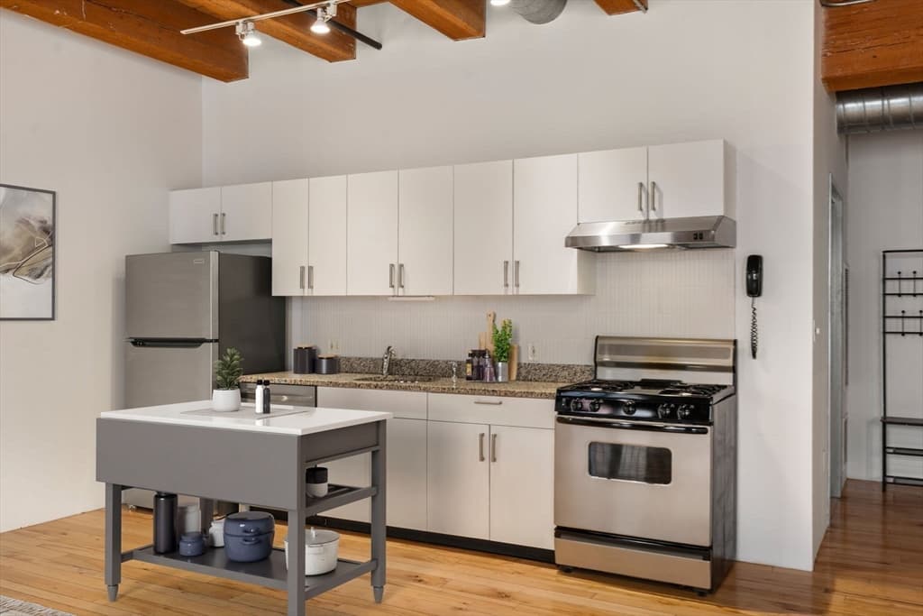 Condominium at 21 Wormwood St # 323, Boston MA 02210, photo 5 of 20