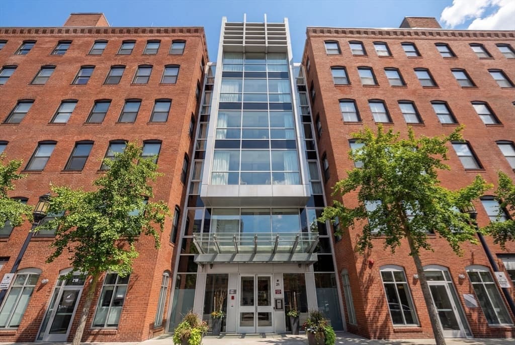 Condominium at 21 Wormwood St # 323, Boston MA 02210, photo 20 of 20