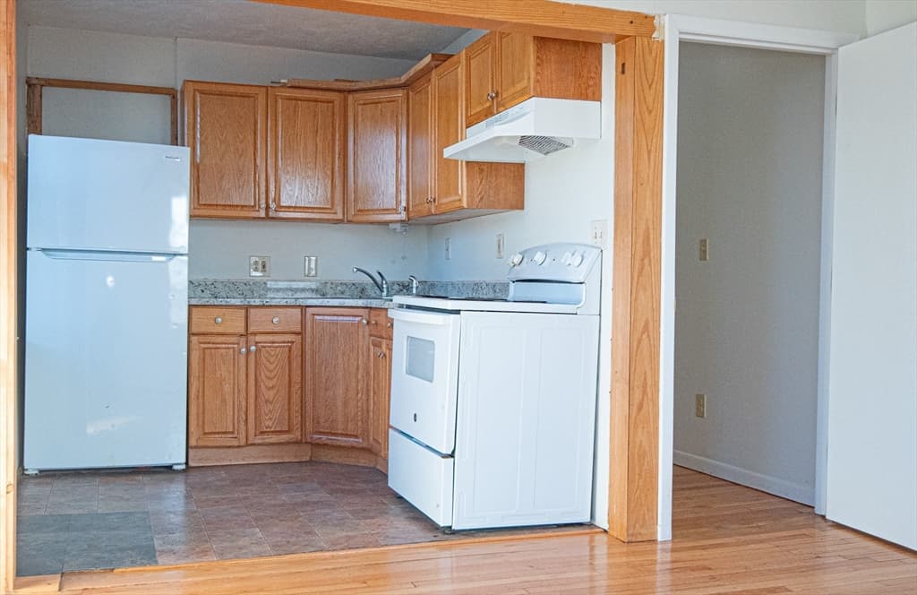 Condominium at 29 William St # 22, Worcester MA 01609, photo 2 of 14