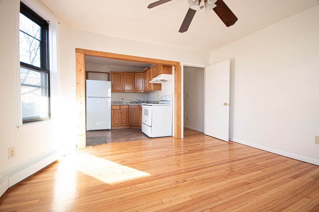Condominium at 29 William St # 22, Worcester MA 01609, photo 3 of 14