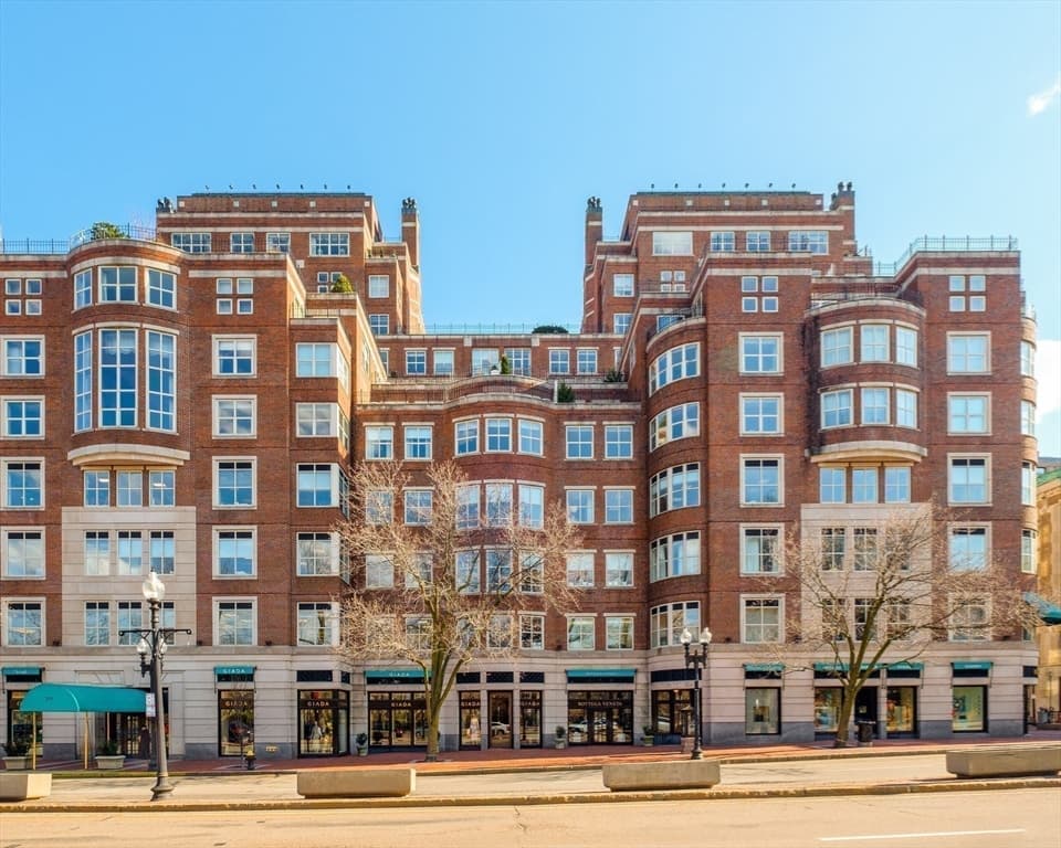 Condominium at 300 Boylston, Boston MA 02116, photo 13 of 18
