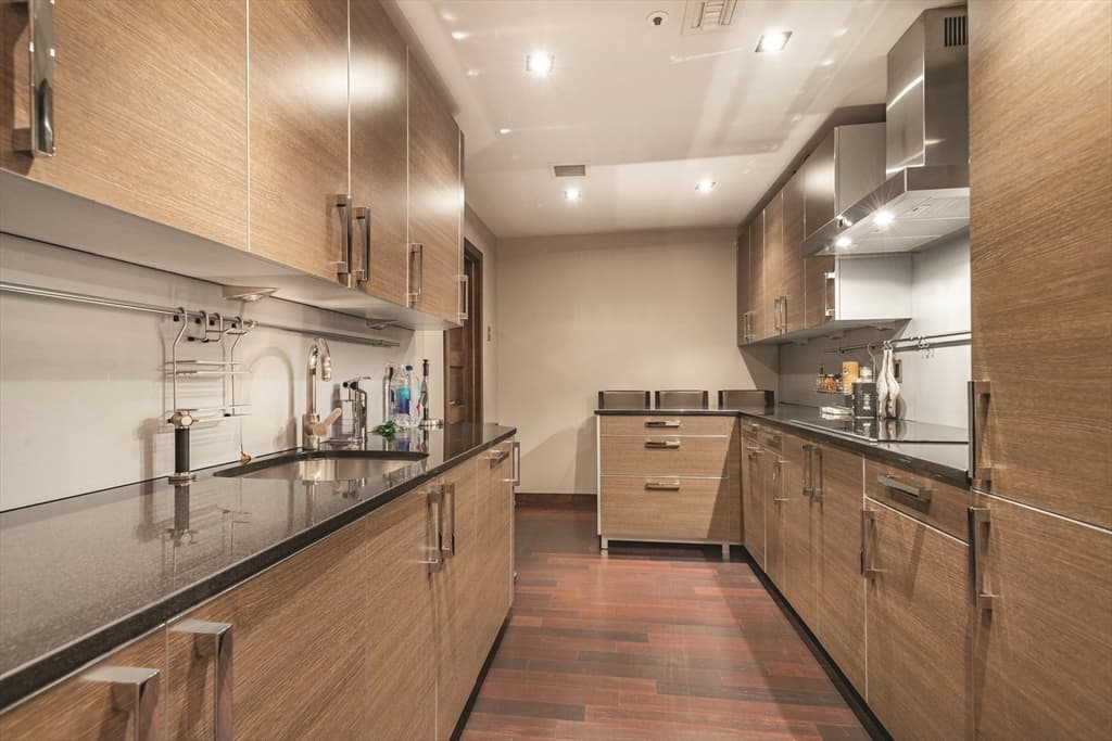 Condominium at 300 Boylston, Boston MA 02116, photo 5 of 18