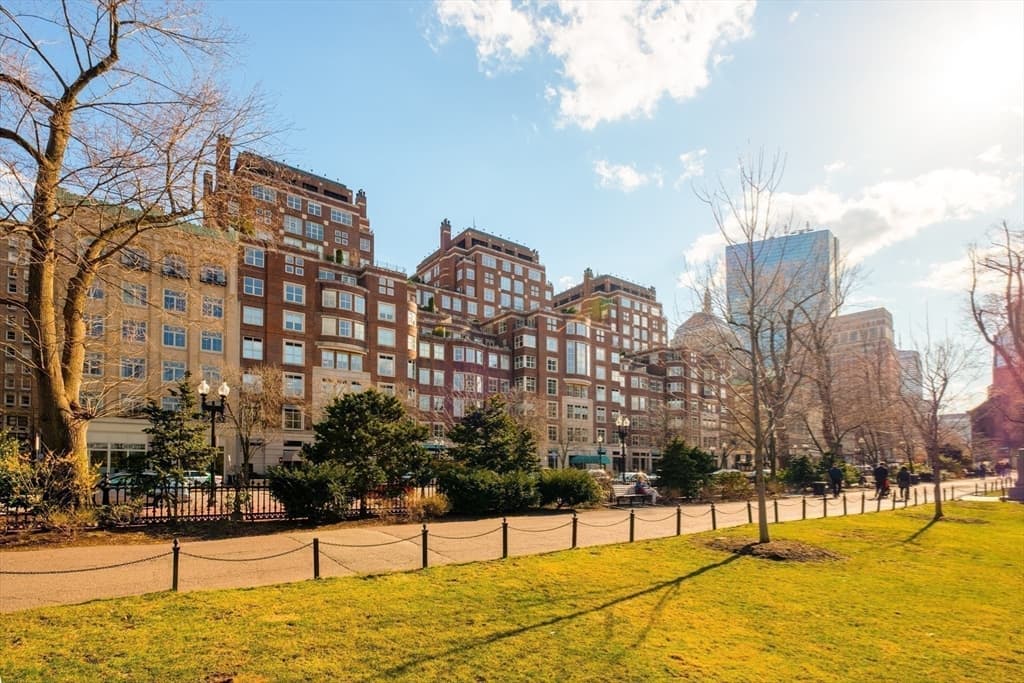 Condominium at 300 Boylston, Boston MA 02116, photo 15 of 18