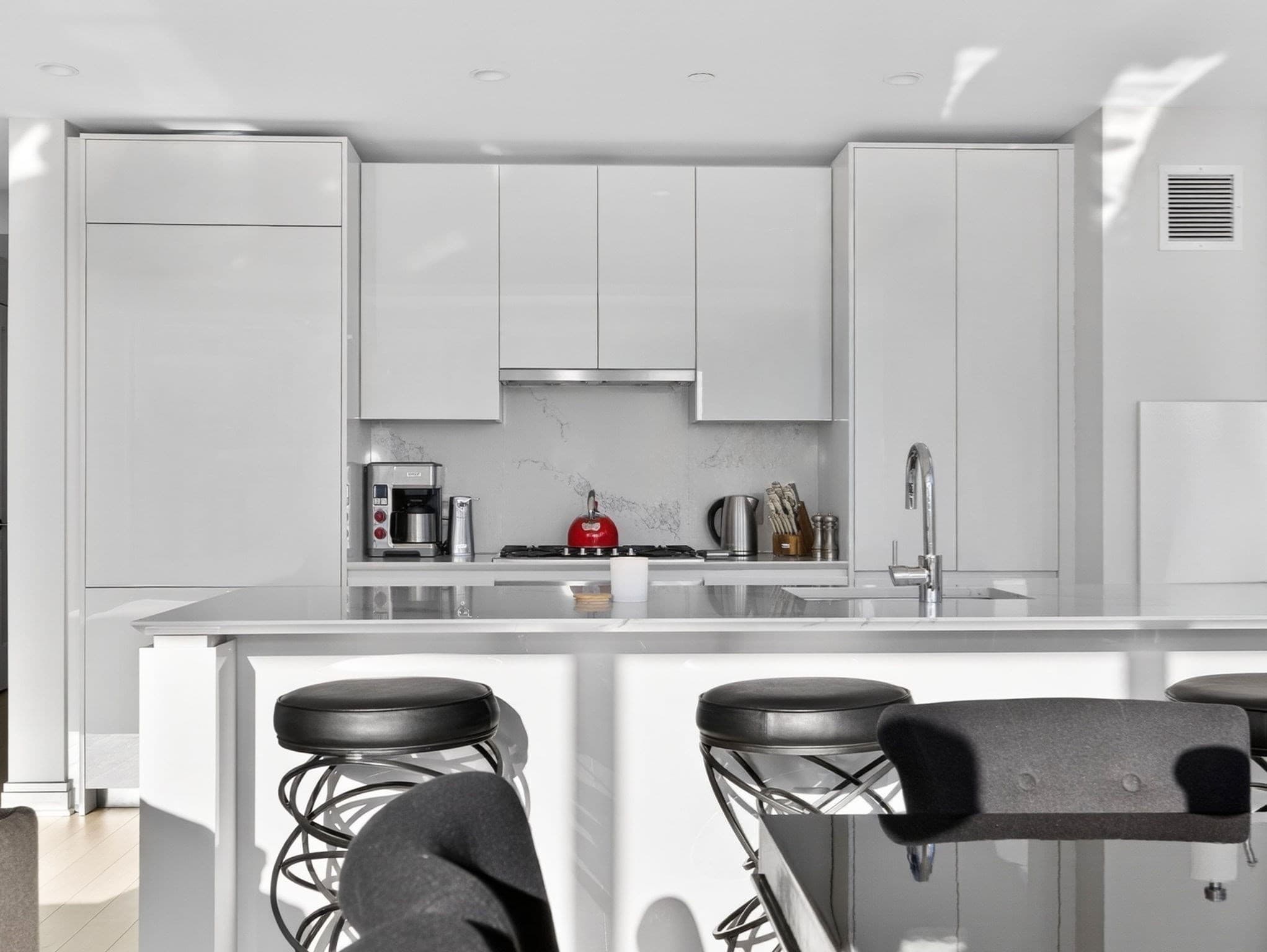 Condominium at 135 Seaport Blvd # 2008, Boston MA 02210, photo 6 of 40