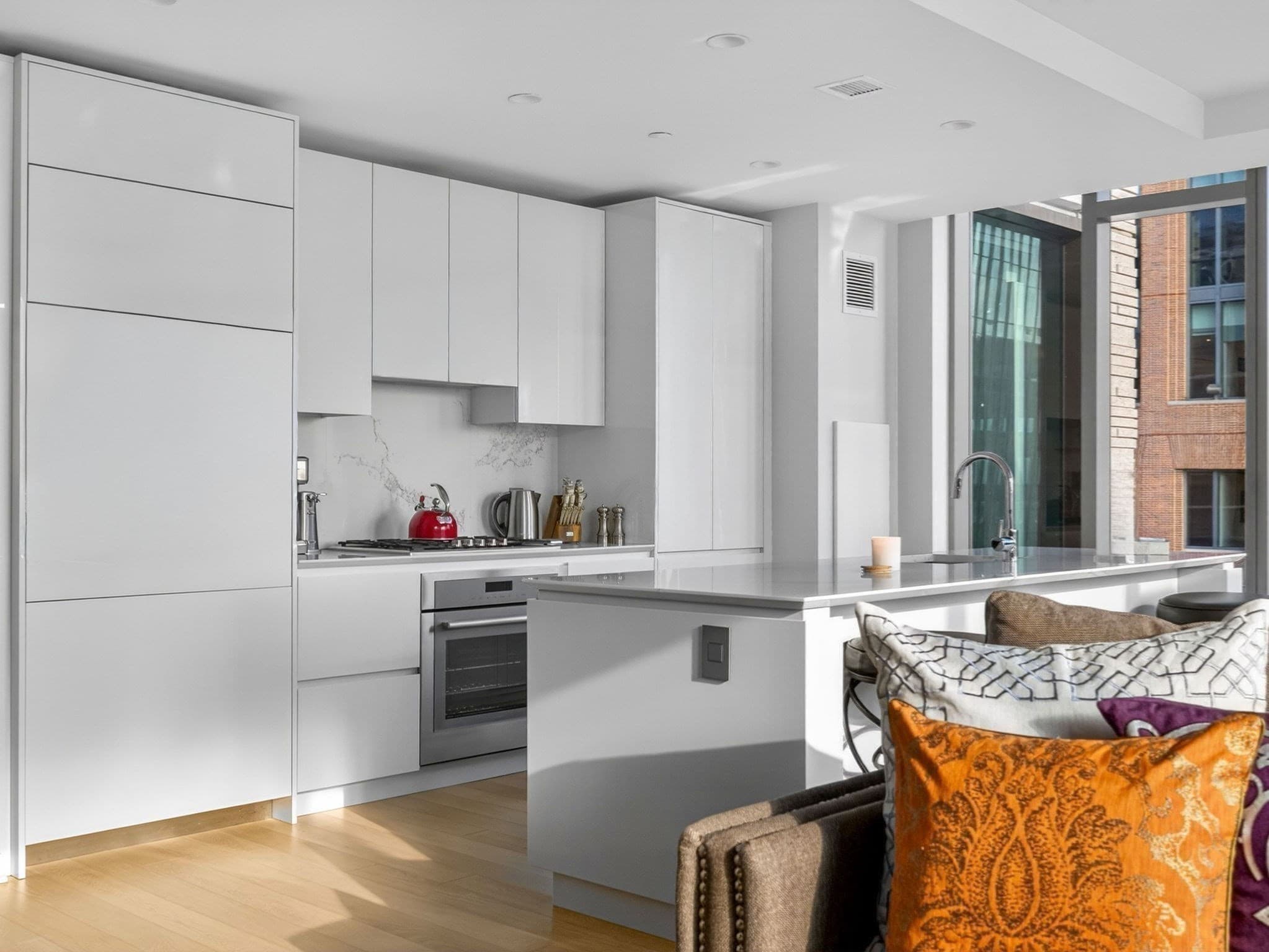 Condominium at 135 Seaport Blvd # 2008, Boston MA 02210, photo 3 of 40