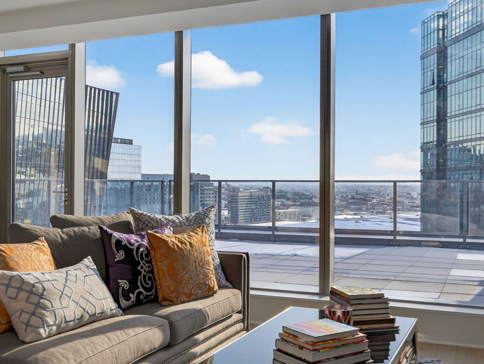 Condominium at 135 Seaport Blvd # 2008, Boston MA 02210, photo 11 of 40