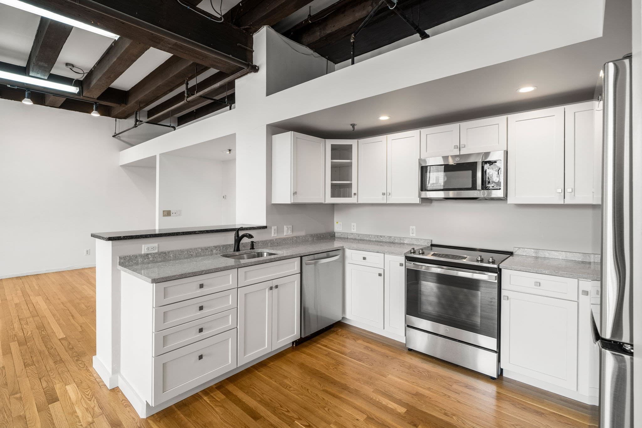 Stock Cooperative at 259 A Street # 21, Boston MA 02210, photo 6 of 18
