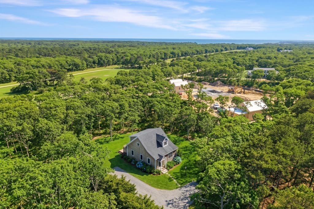114 Meetinghouse Way, Edgartown MA 02539 photo 2