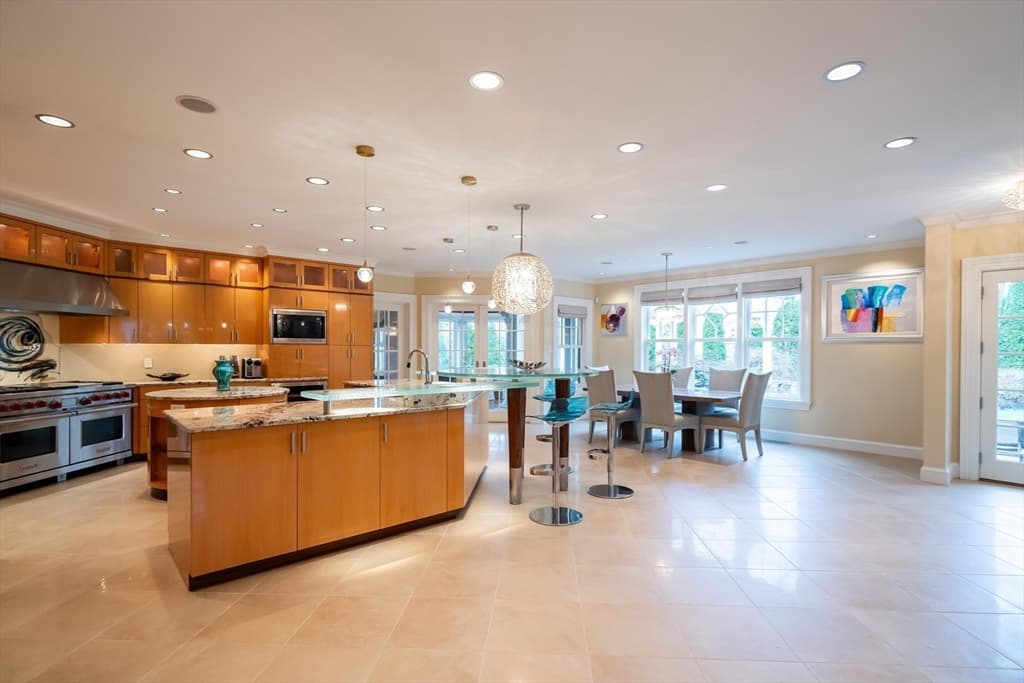 16 Meriam St, Lexington MA 02420 photo 9