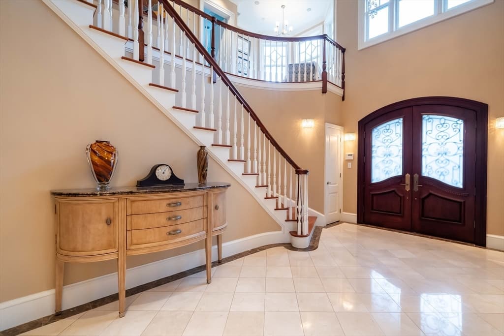 16 Meriam St, Lexington MA 02420 photo 4