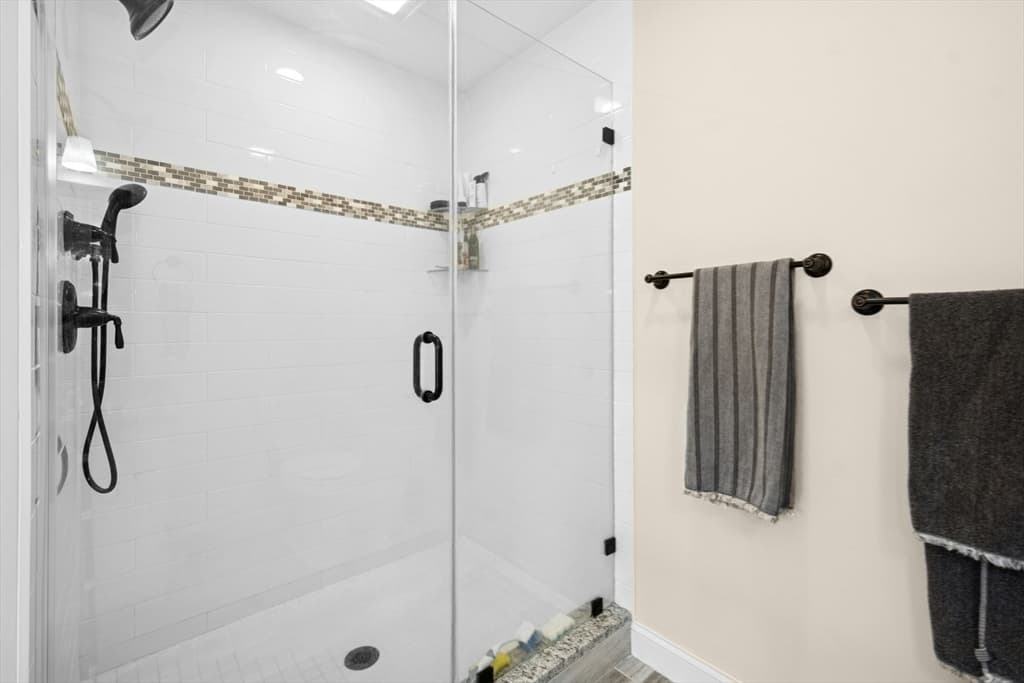 Condominium at 80 Pleasant Street # 80, Medfield MA 02052, Medfield, photo 20 of 32