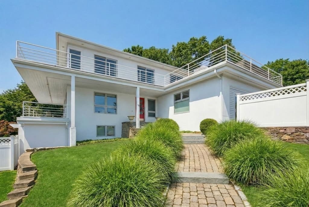 Single Family Residence at 44 Seabury Point Rd, Duxbury MA 02332, Duxbury, photo 6 of 42