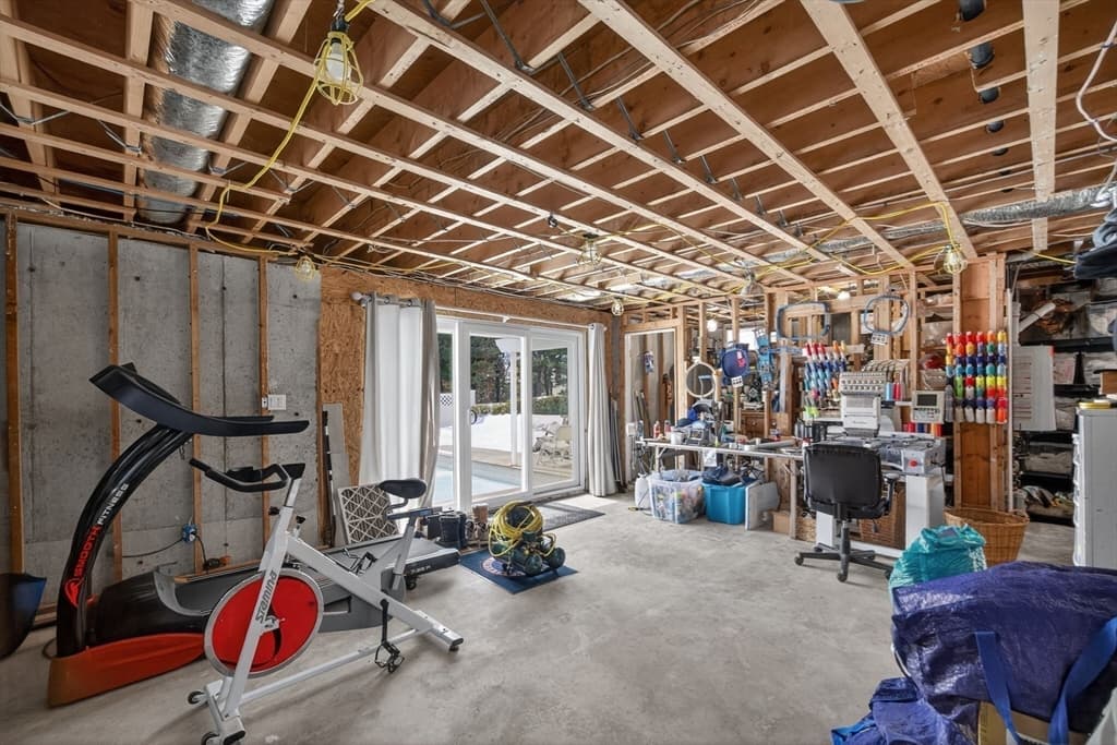 Single Family Residence at 44 Seabury Point Rd, Duxbury MA 02332, Duxbury, photo 41 of 42