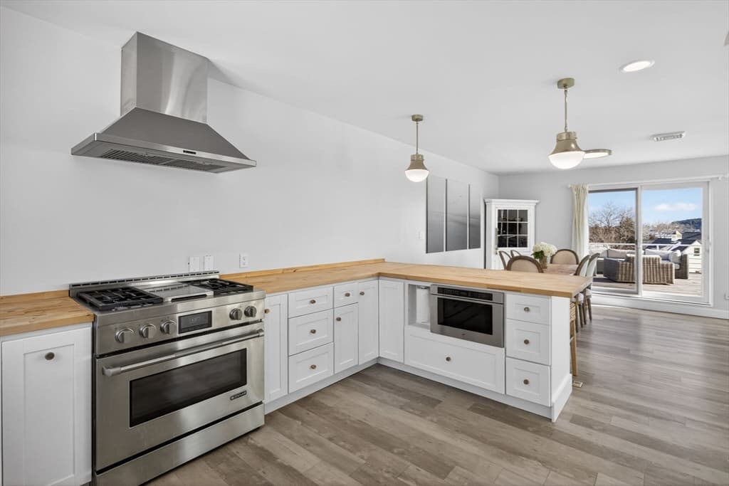 Single Family Residence at 44 Seabury Point Rd, Duxbury MA 02332, Duxbury, photo 11 of 42