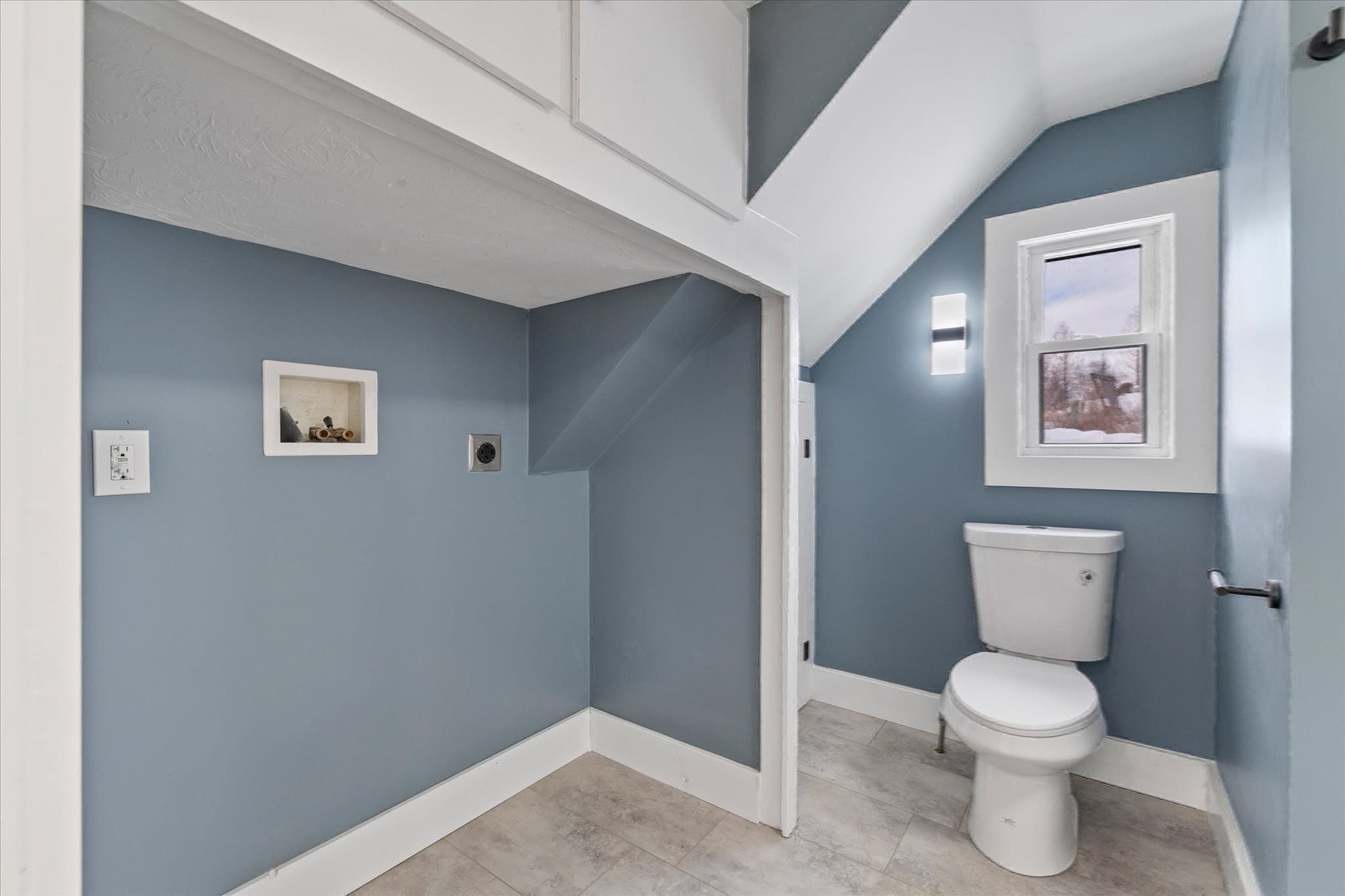 Single Family Residence at 294 Boston Road, Sutton MA 01590, photo 27 of 40