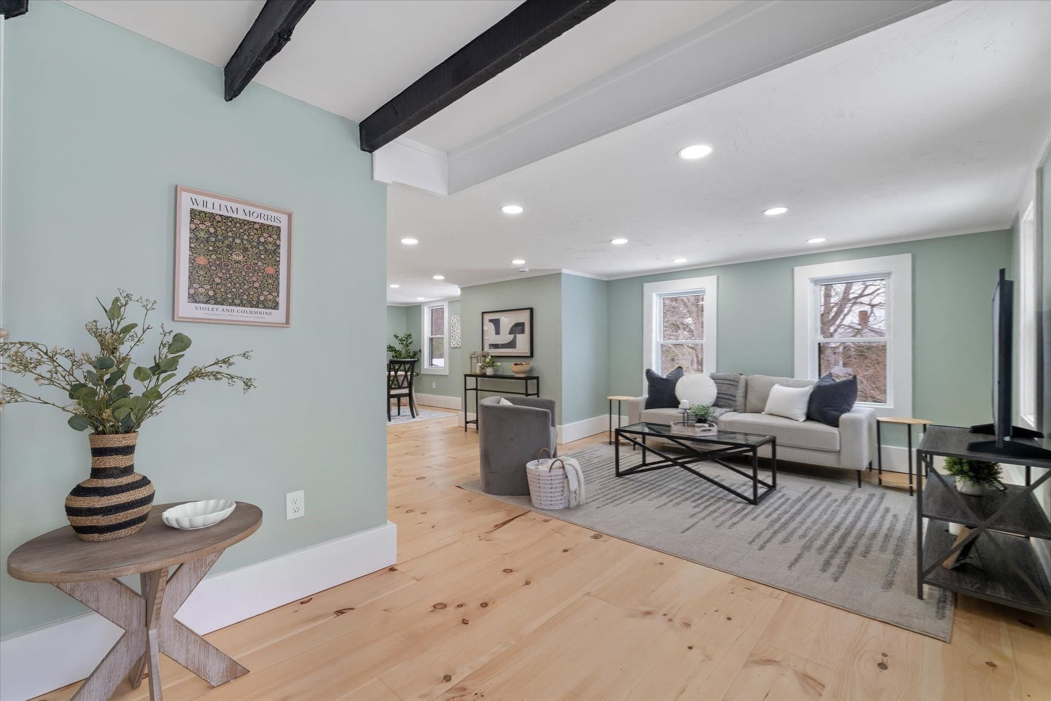 Single Family Residence at 294 Boston Road, Sutton MA 01590, photo 12 of 40