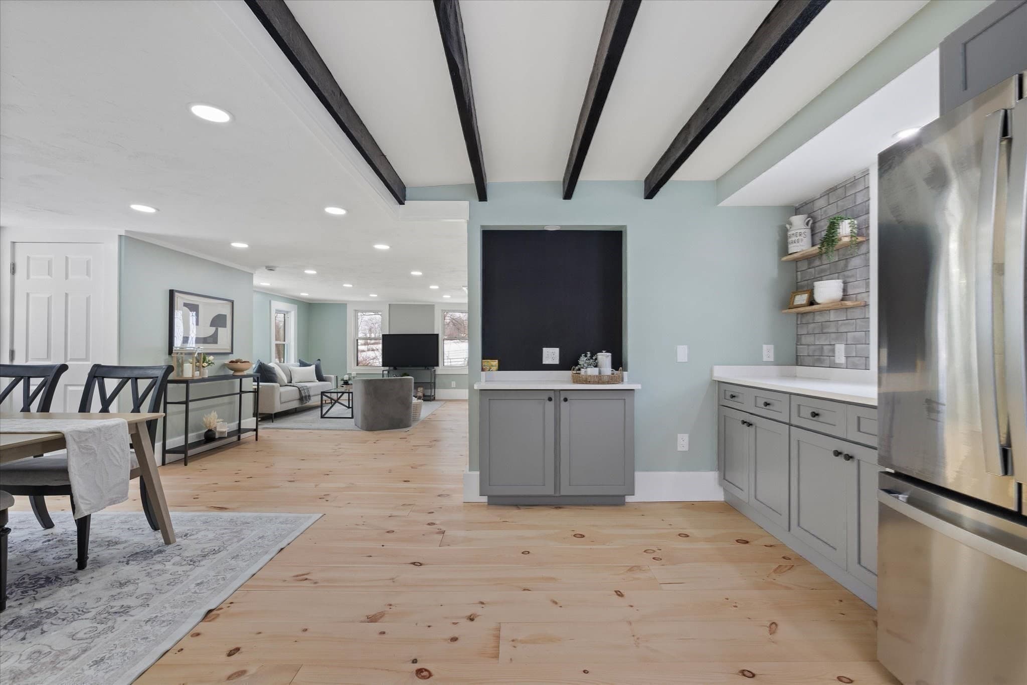 Single Family Residence at 294 Boston Road, Sutton MA 01590, photo 24 of 40