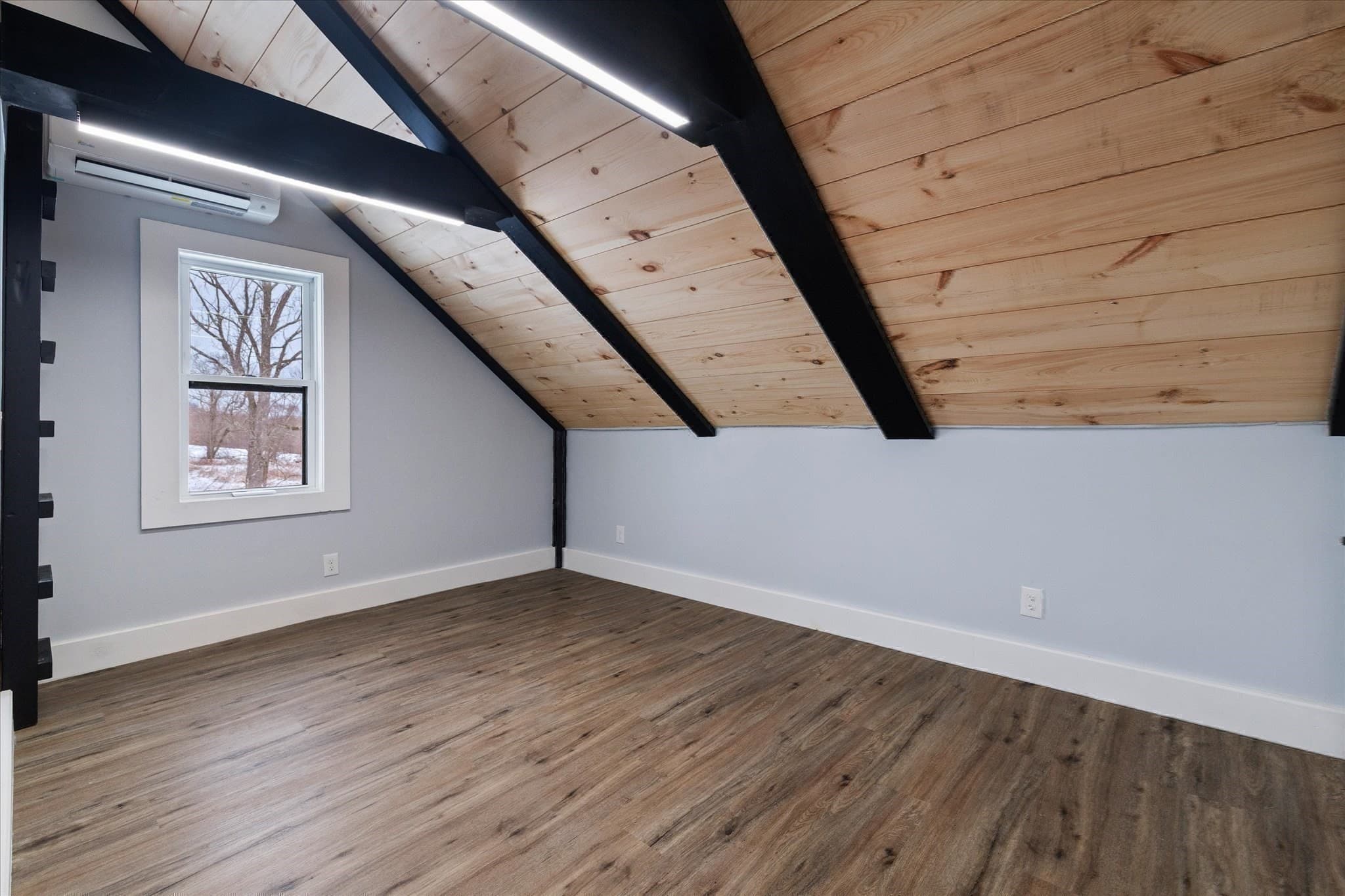 Single Family Residence at 294 Boston Road, Sutton MA 01590, photo 34 of 40