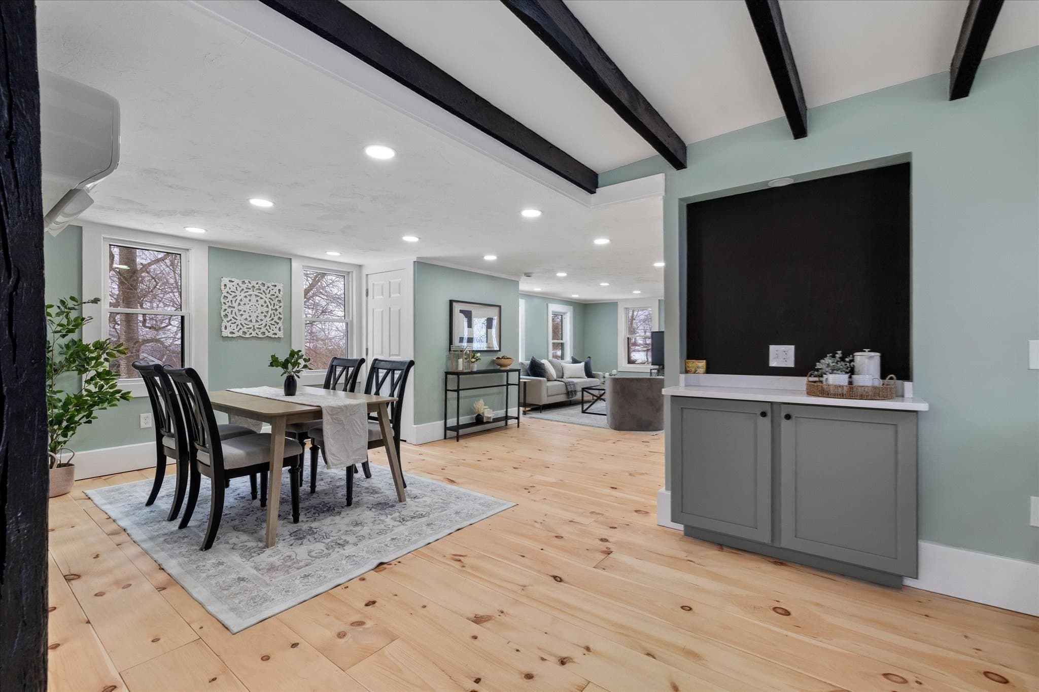 Single Family Residence at 294 Boston Road, Sutton MA 01590, photo 18 of 40