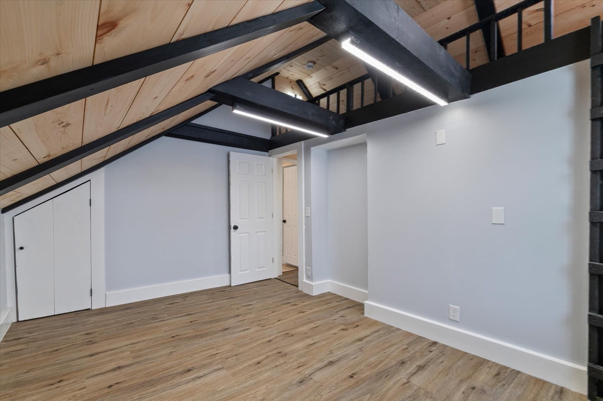 Single Family Residence at 294 Boston Road, Sutton MA 01590, photo 35 of 40