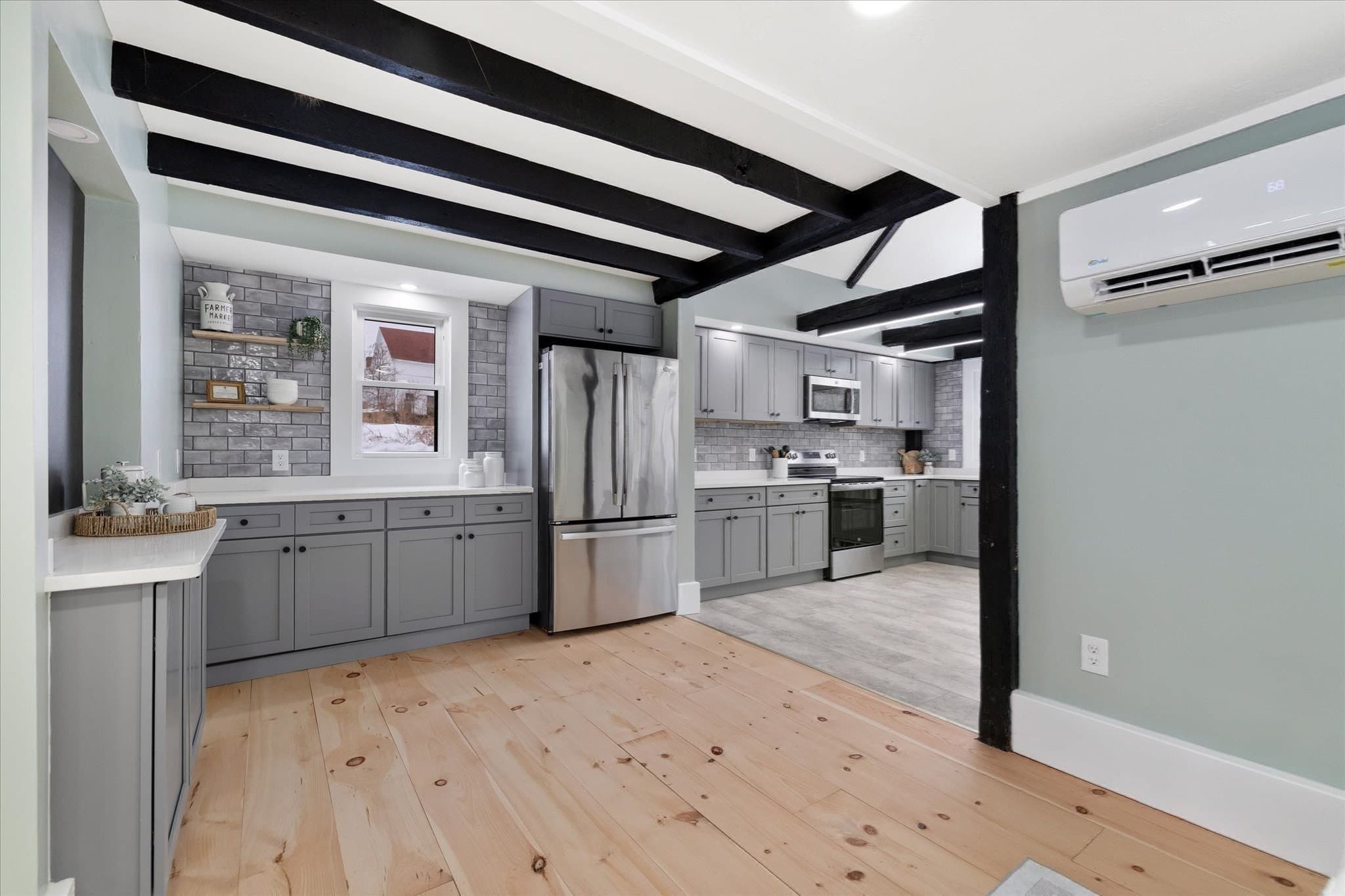 Single Family Residence at 294 Boston Road, Sutton MA 01590, photo 21 of 40