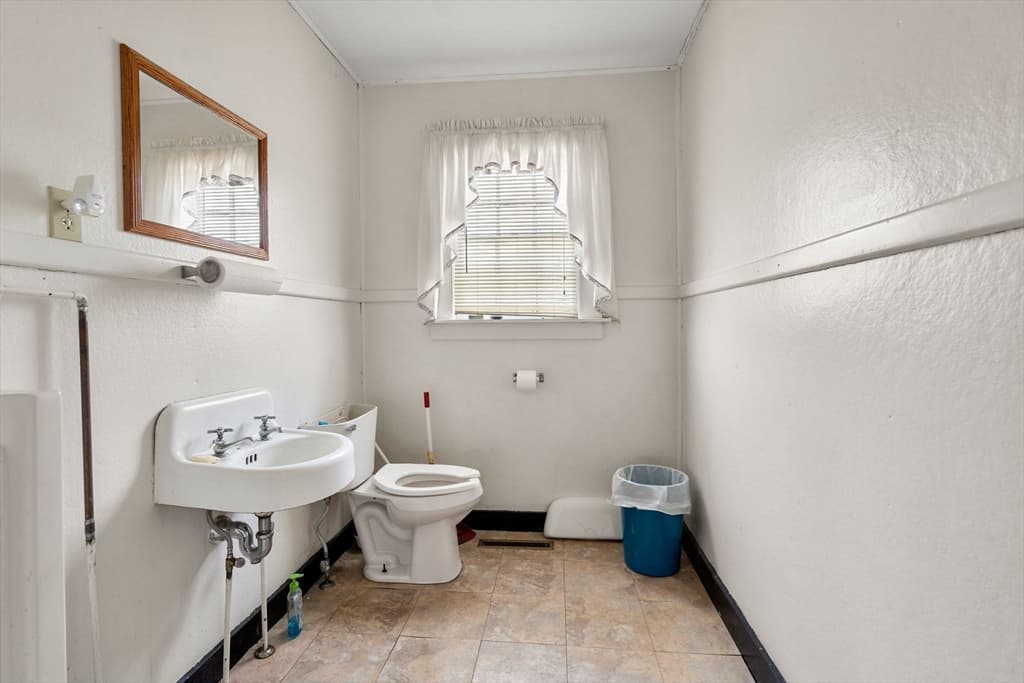 391 Onset Ave, Wareham MA 02538 photo 17