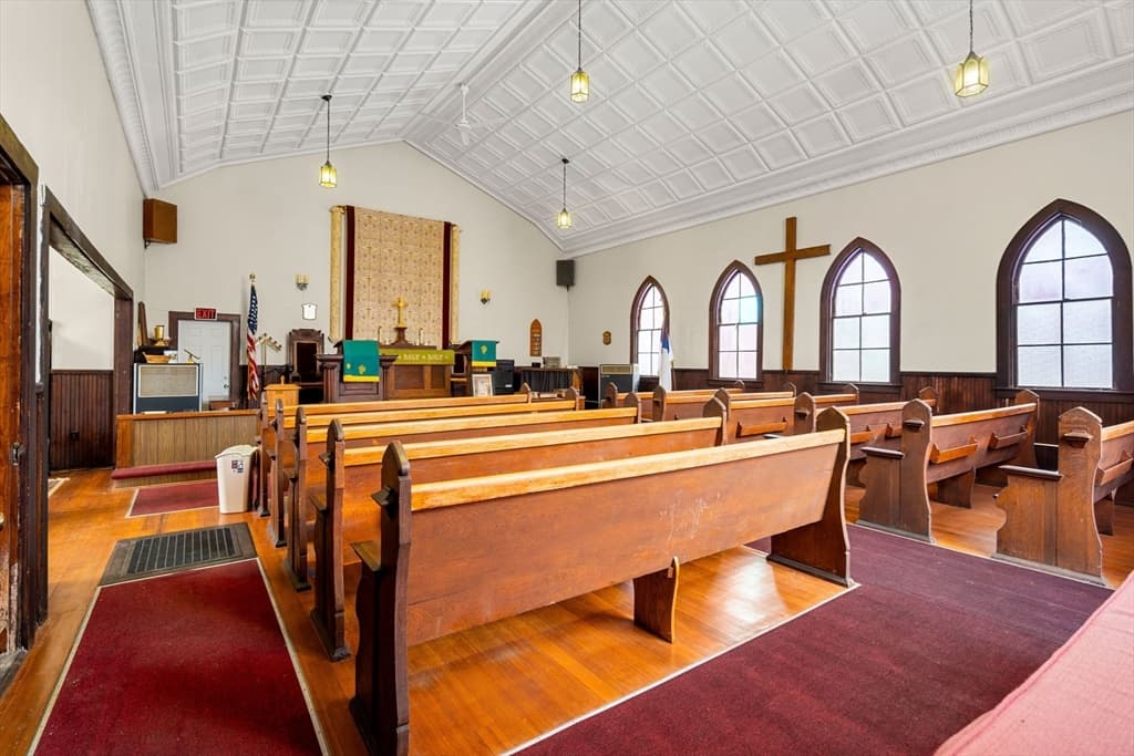 391 Onset Ave, Wareham MA 02538 photo 9