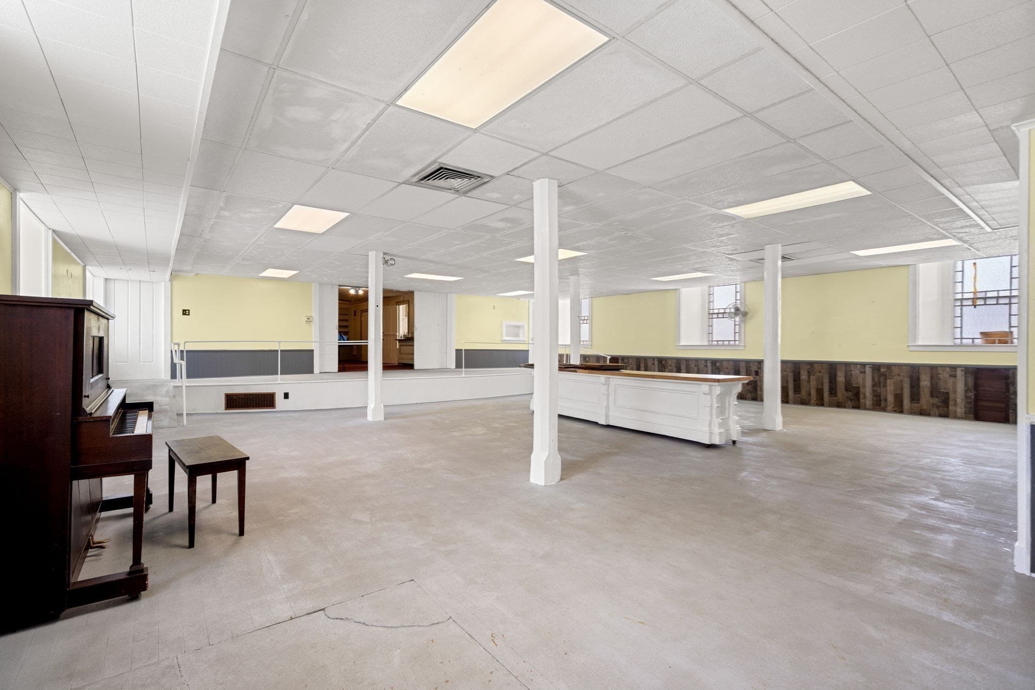 Commercial Sale at 437 Main St, Southbridge MA 01550, photo 12 of 31
