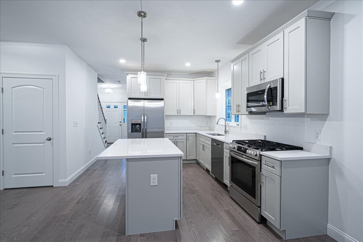 Condominium at 3 Black Bear Circle # 3, Milford MA 01757, photo 17 of 27