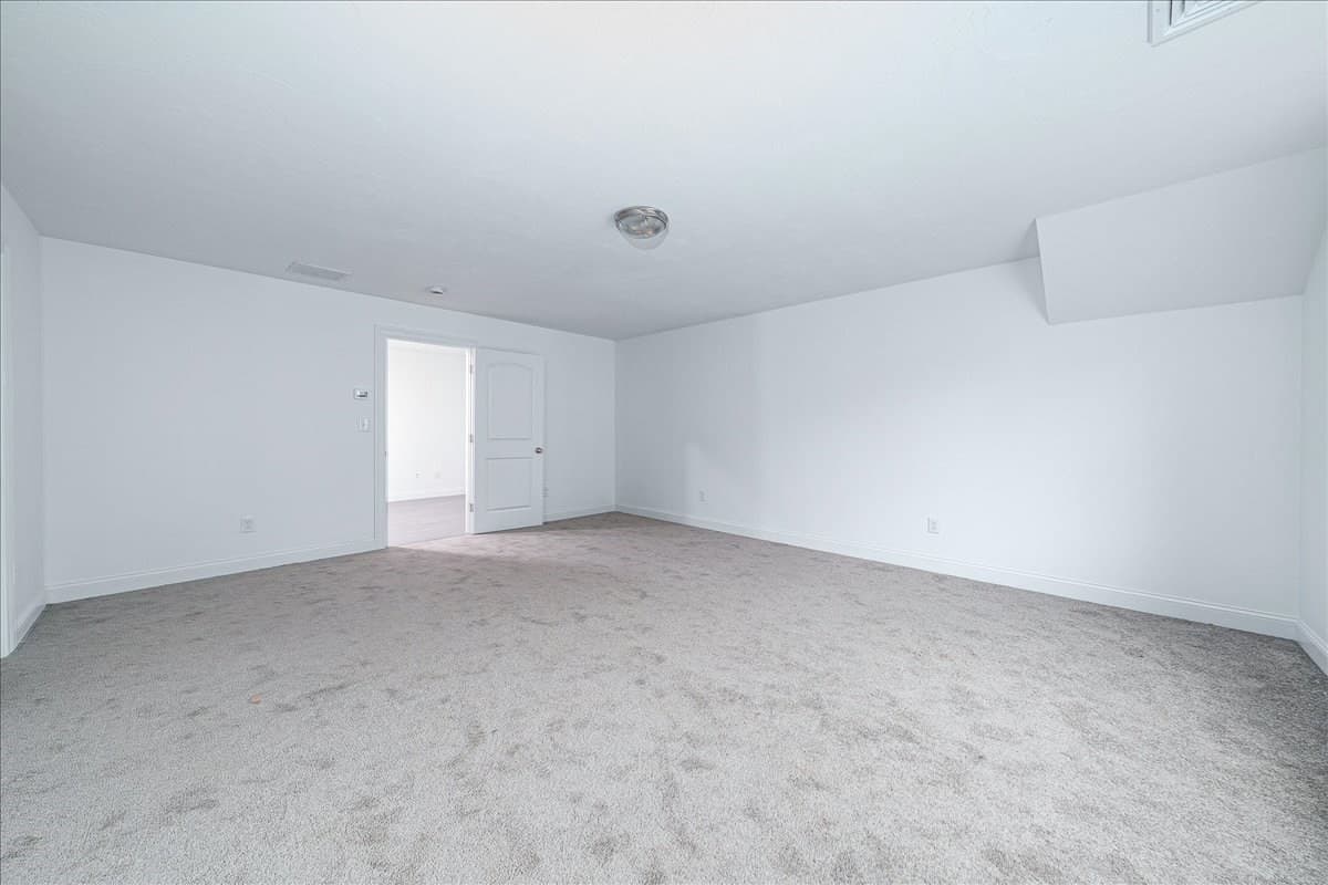Condominium at 3 Black Bear Circle # 3, Milford MA 01757, photo 9 of 27