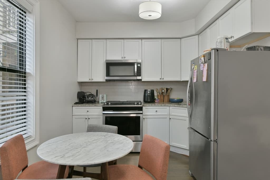 Condominium at 135 Havre Street # 2, Boston MA 02128, Boston, photo 2 of 17