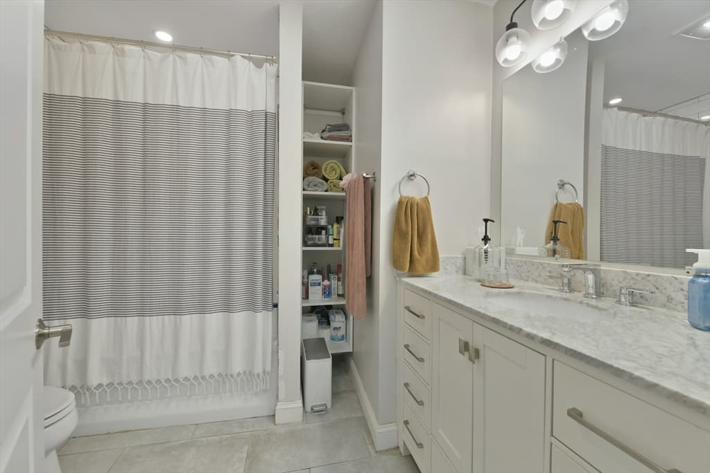 Condominium at 135 Havre Street # 2, Boston MA 02128, Boston, photo 12 of 17