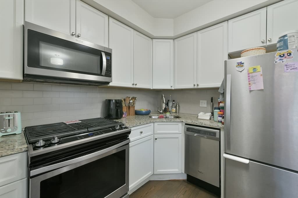 Condominium at 135 Havre Street # 2, Boston MA 02128, Boston, photo 3 of 17