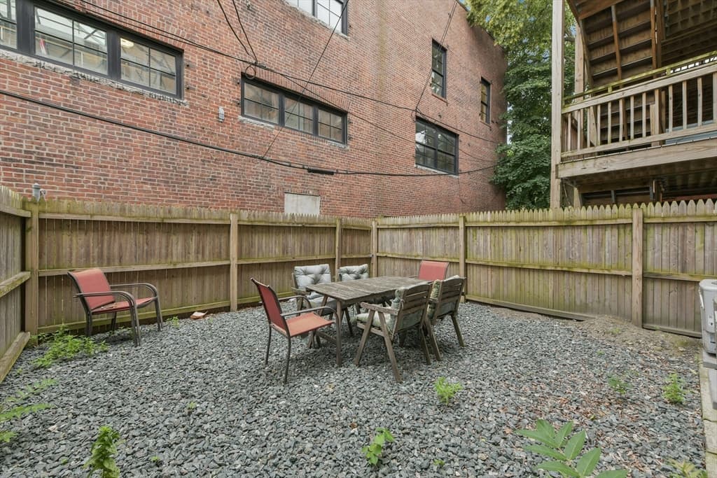 Condominium at 135 Havre Street # 2, Boston MA 02128, Boston, photo 14 of 17