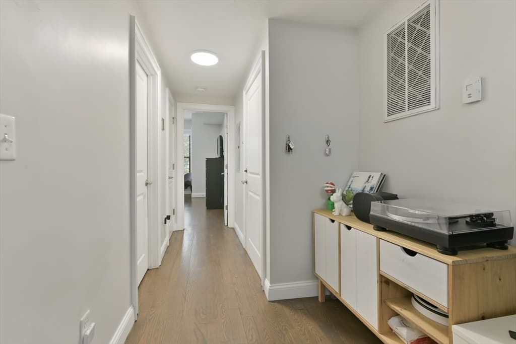 Condominium at 135 Havre Street # 2, Boston MA 02128, Boston, photo 11 of 17