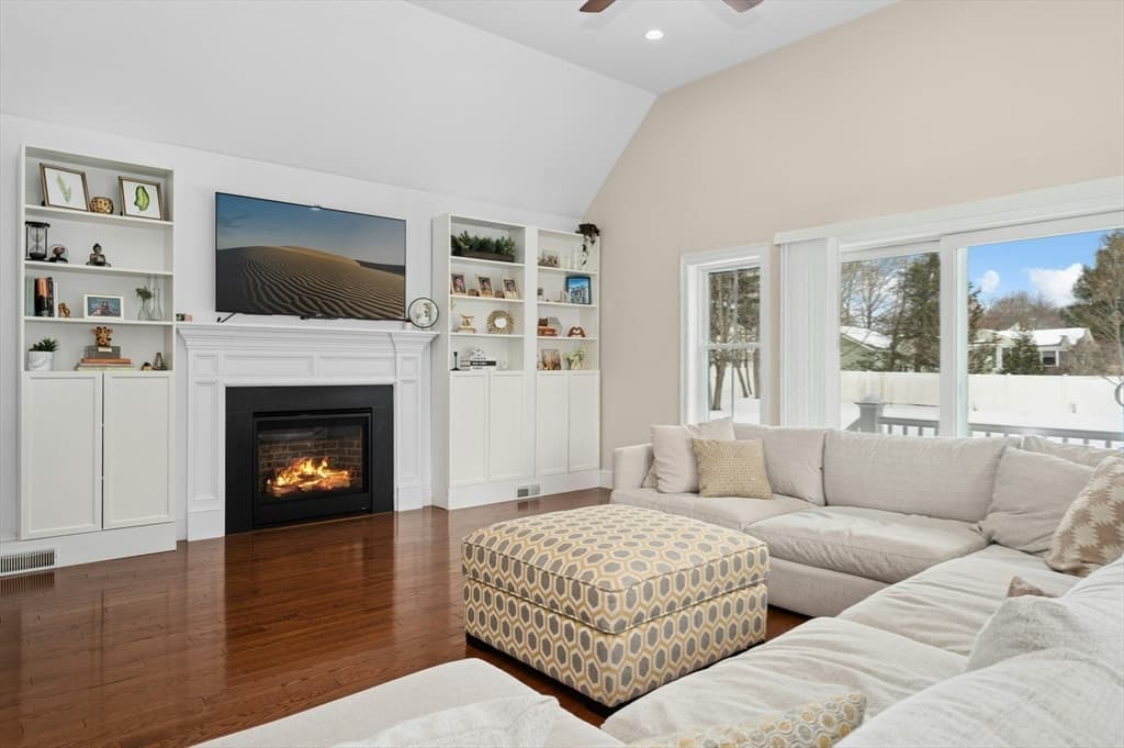 Condex at 82 Pleasant Street # 82, Medfield MA 02052, Medfield, photo 16 of 31