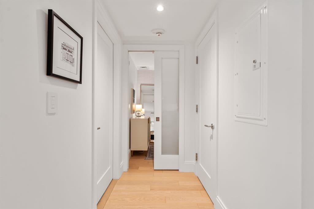 Condominium at 380 Harrison Ave, Boston MA 02118, photo 16 of 35