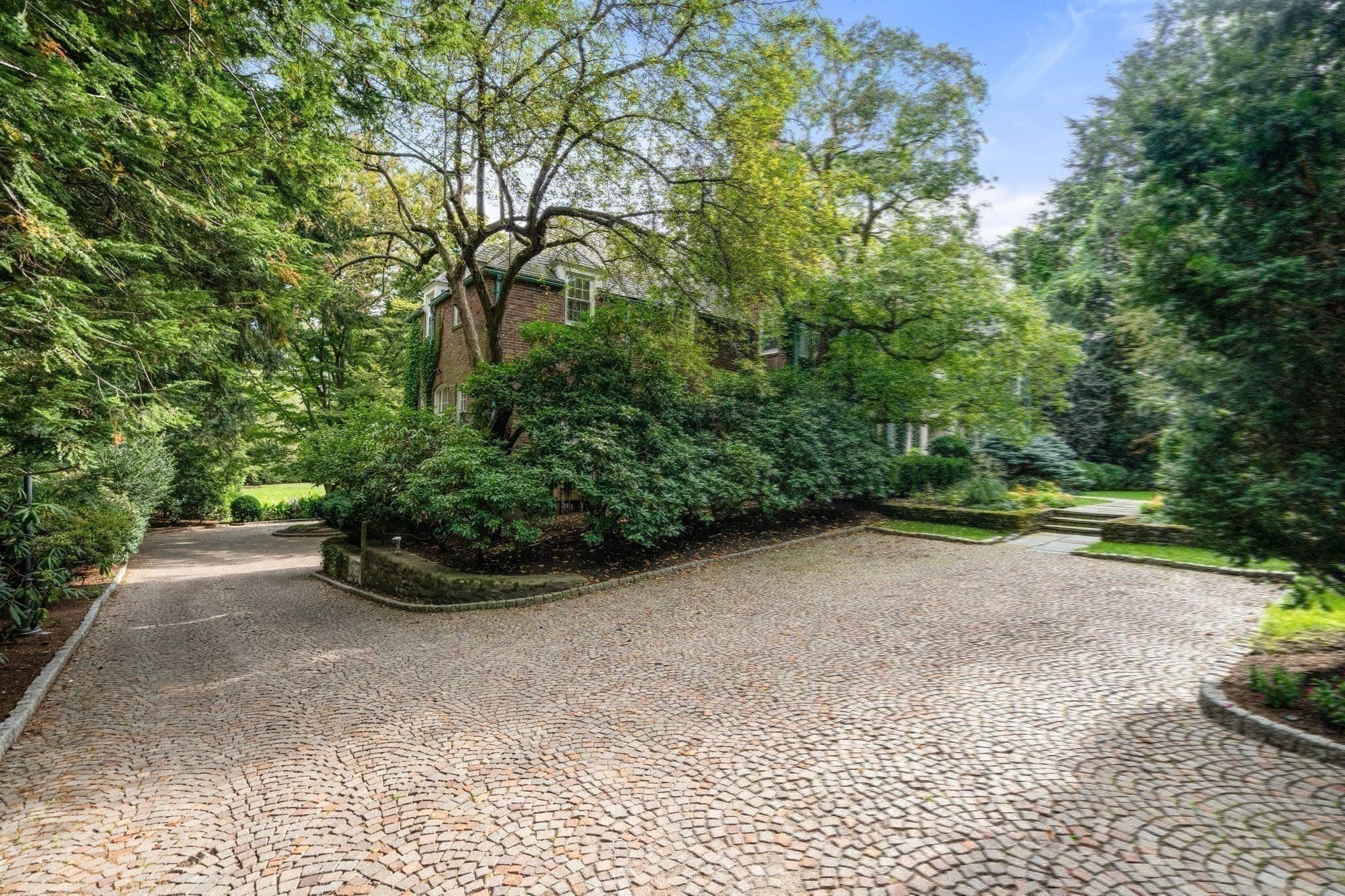 Single Family Residence at 188 Heath St, Brookline MA 02467, Brookline, photo 41 of 41