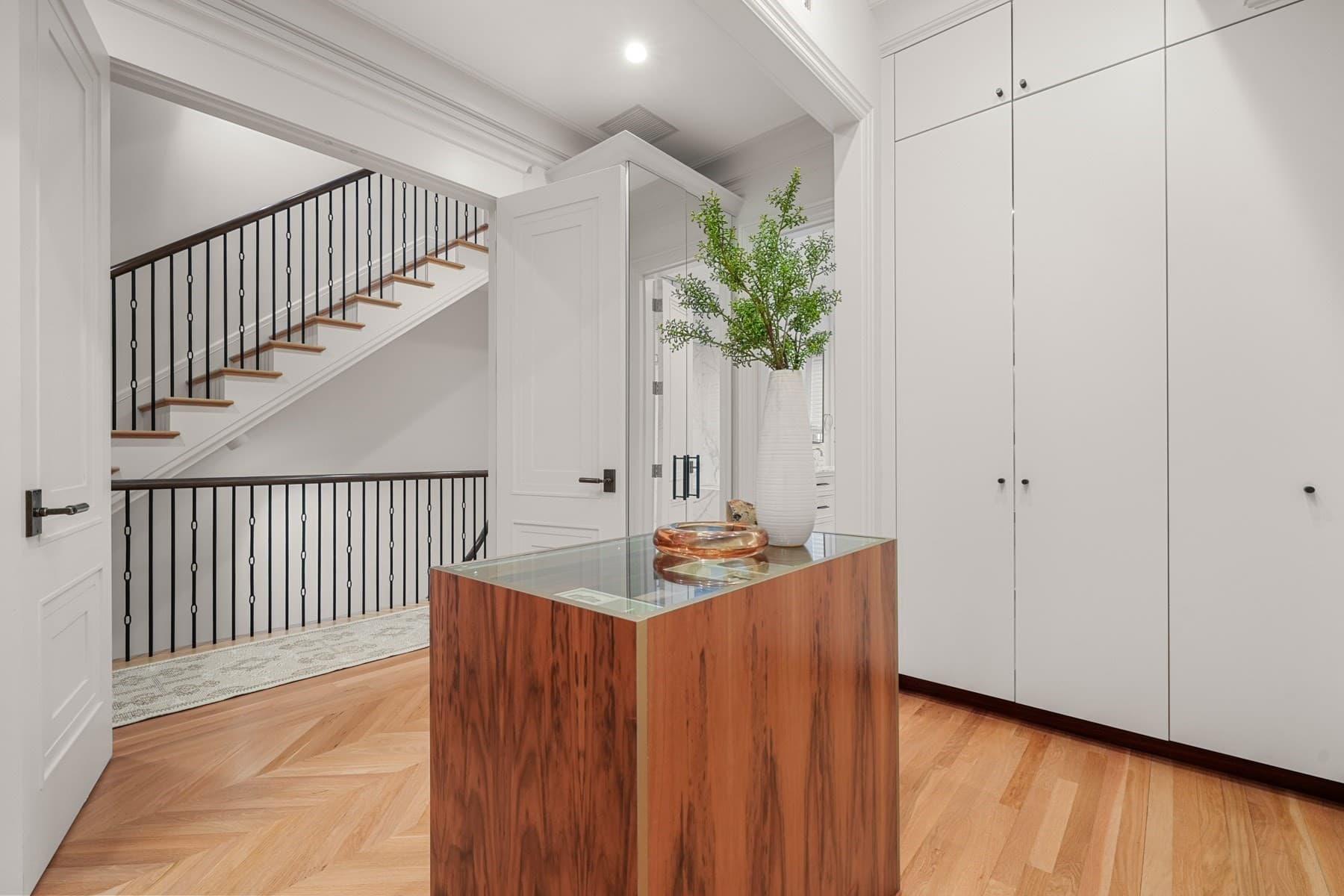 Single Family Residence at 352 Marlborough St, Boston MA 02115, photo 5 of 15
