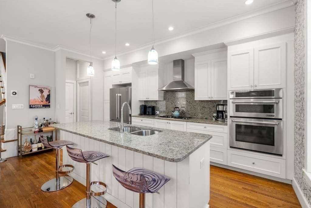 Condominium at 1 Worcester Sq # 2, Boston MA 02118, photo 5 of 25