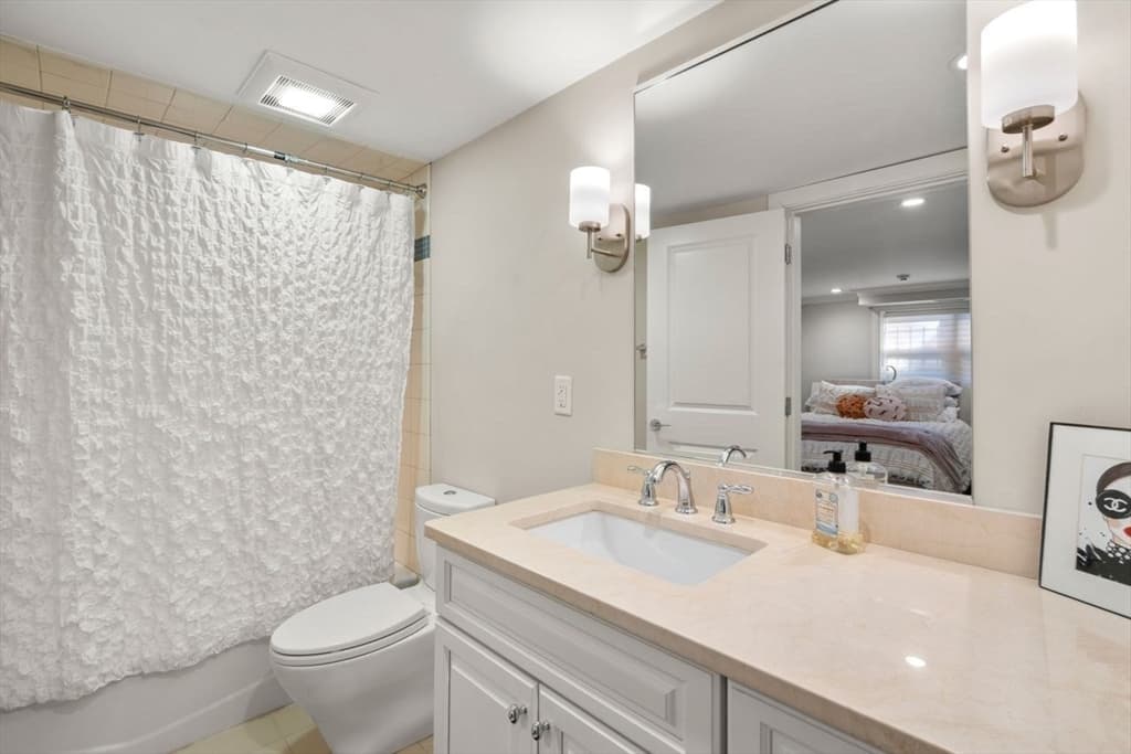 Condominium at 1 Worcester Sq # 2, Boston MA 02118, photo 20 of 25