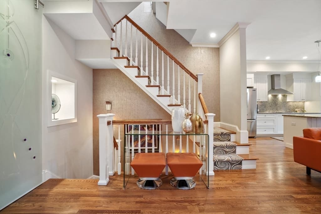 Condominium at 1 Worcester Sq # 2, Boston MA 02118, photo 8 of 25