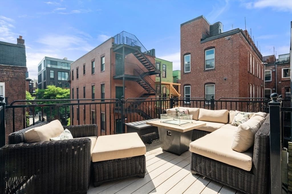 Condominium at 1 Worcester Sq # 2, Boston MA 02118, photo 21 of 25