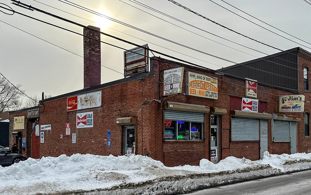 163 Crescent St, Brockton MA 02302