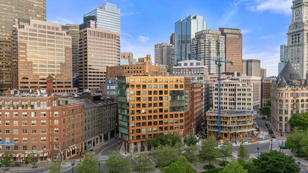 Condominium at 110 Broad Street # 901, Boston MA 02110, photo 24 of 26