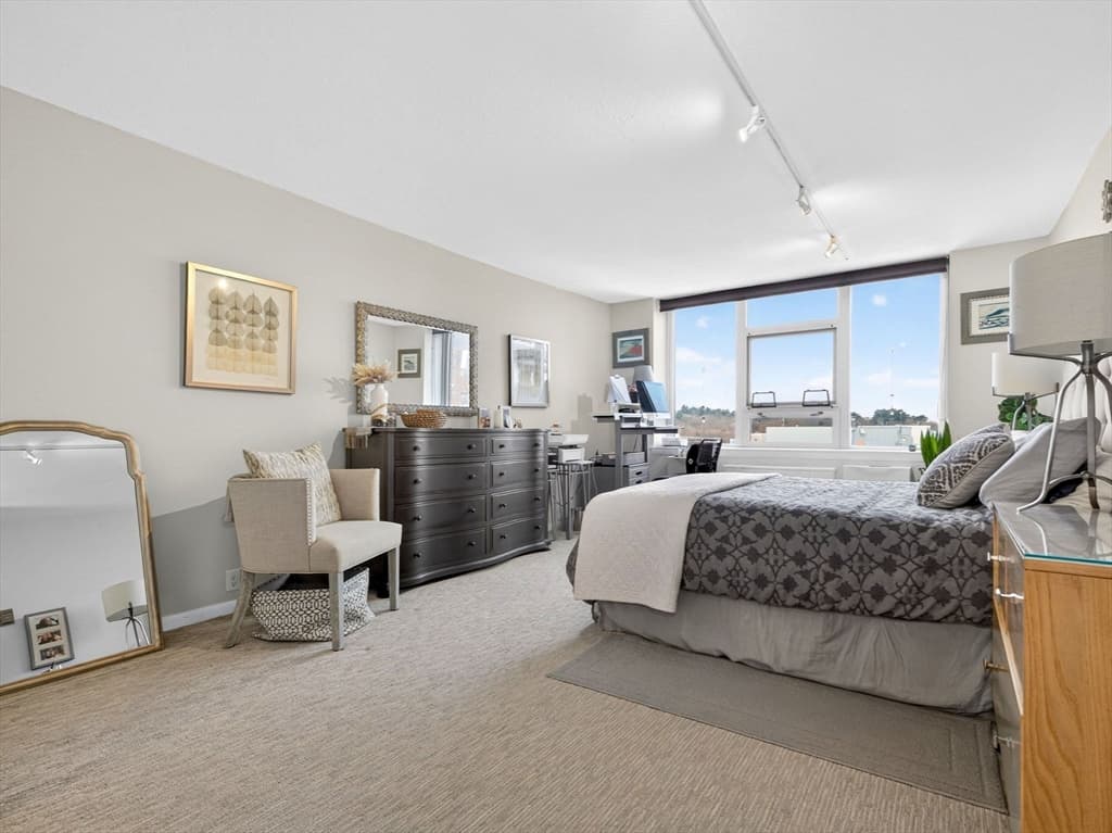 Condominium at 280 Boylston St # 713, Newton MA 02467, Newton, photo 13 of 22