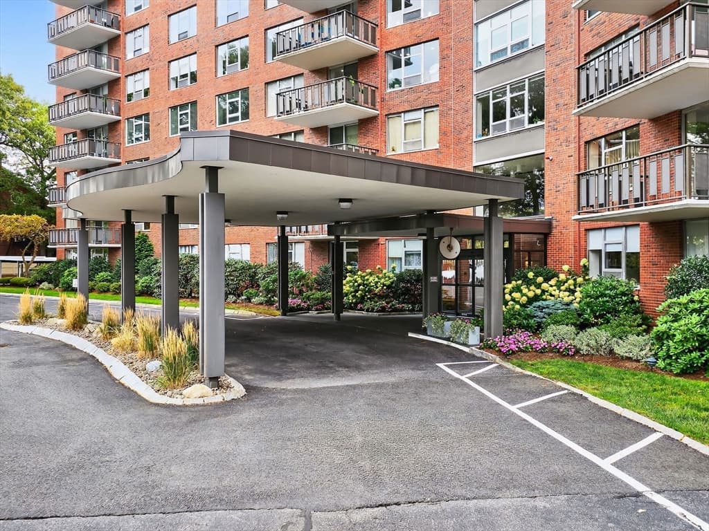 280 Boylston St # 713, Newton MA 02467